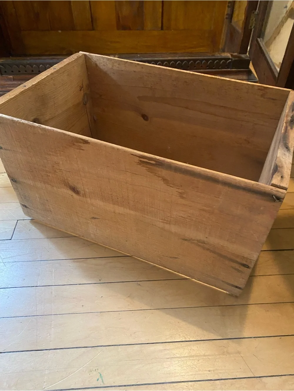 Blue Ribbon Yakima Apples Wooden Crate, excellent condition, 1940s